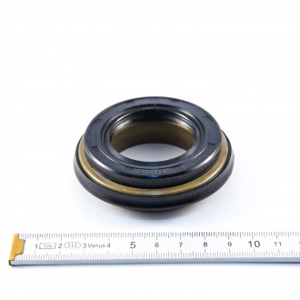 Thrust Steering Seal, KUBOTA L1802, AZ8603P